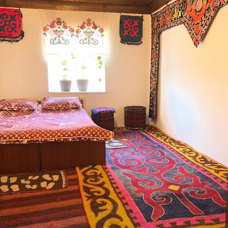 Tilek Guest House Sary-Mogul Kültér fotó