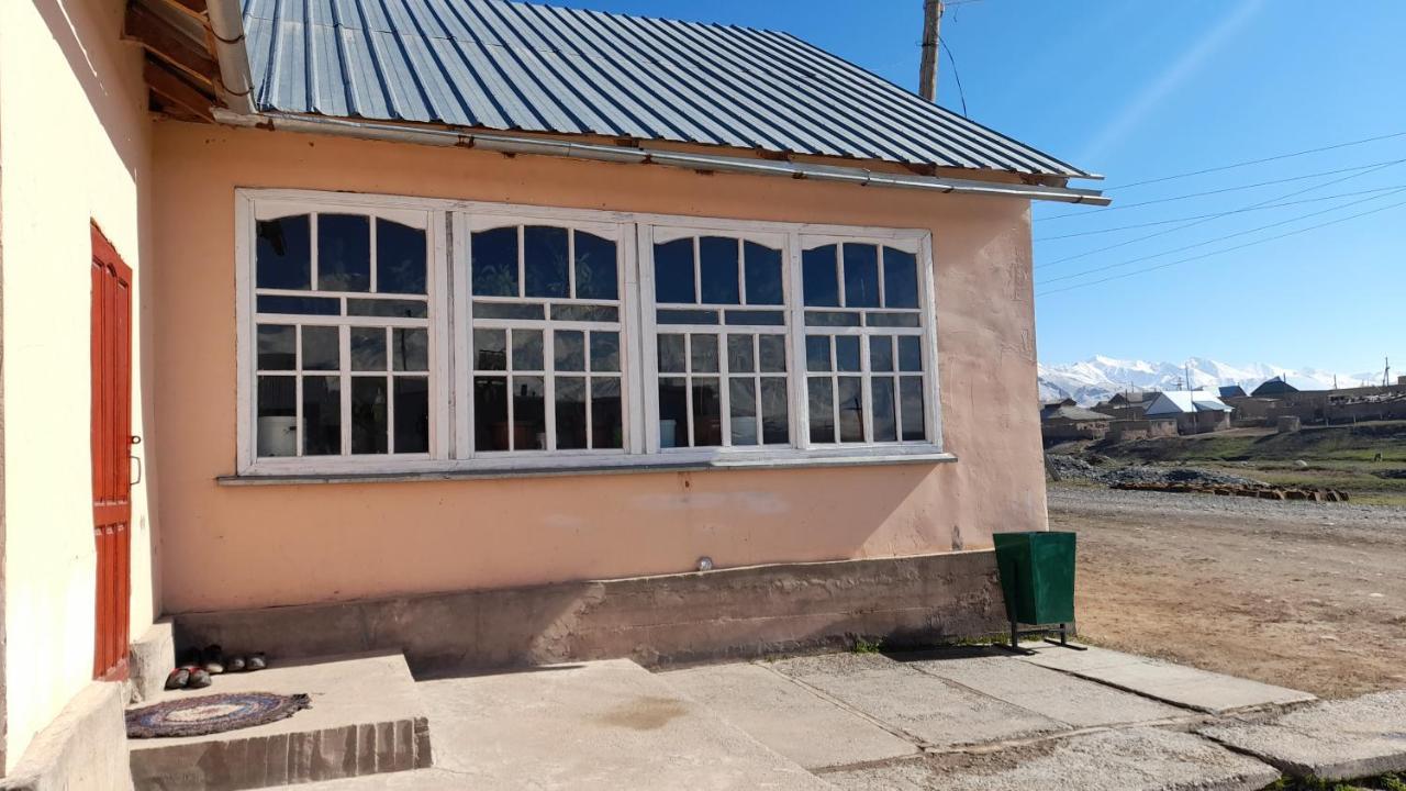 Tilek Guest House Sary-Mogul Kültér fotó
