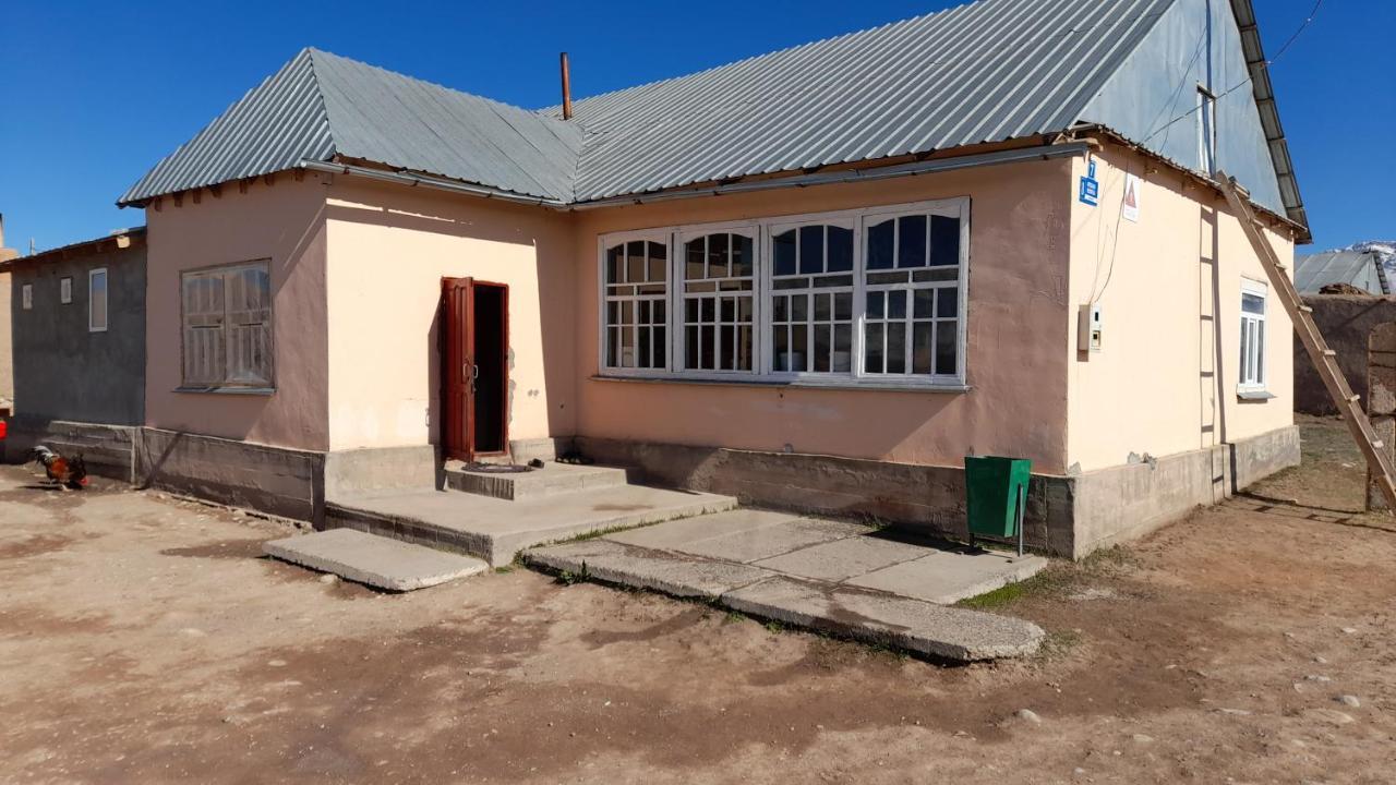 Tilek Guest House Sary-Mogul Kültér fotó